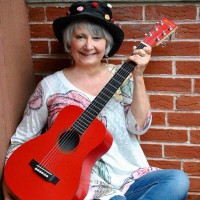 Farmers Market Concert: Jodi Koplin's Jigglejam