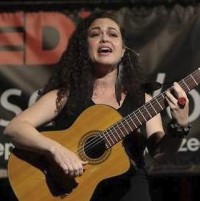 Farmers Market Concert: Vivian Garcia