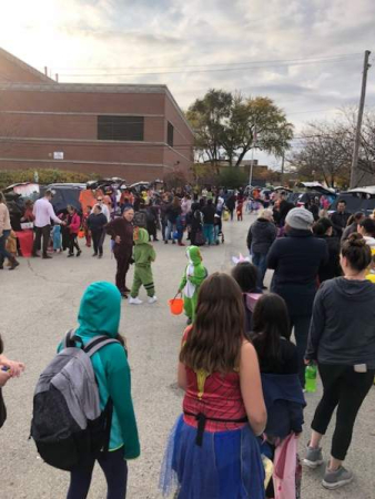 Nathanael Greene Elementary Trunk or Treat 20191029 group3
