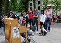 Yo Yo Ma McKinley Park 20190621 girl playing Pianos in the Parks