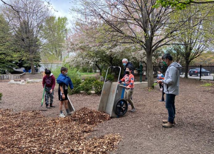 McKinley Community Play Garden spring work day 20210424 foster elliot mulch dump